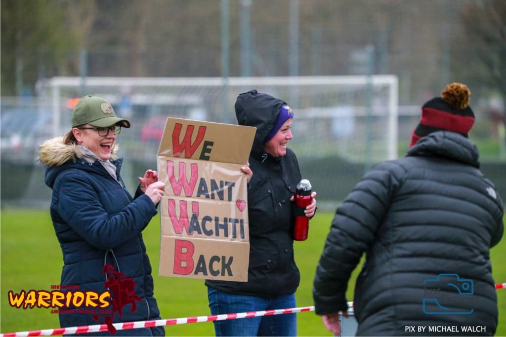 Fans der Warriors beim Spiel14.04,2019  American Football ,Herren NLA Schweiz 2018  Winterthur Warriors - Luzern Lions. (Just Pictures/Michael Walch / Just Pictures)